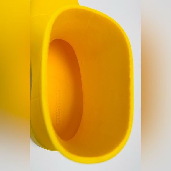 Bottega Veneta Puddle Waterproof Chelsea Rain Boot Size 39EU - Picture 11 of 11